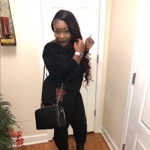 Meet your Posher, Jonjonteria